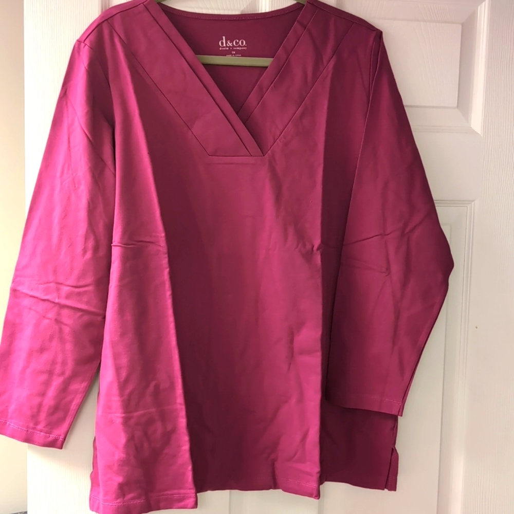 Women's long sleeve top